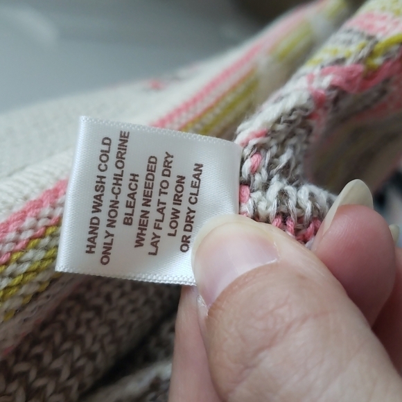 Willow & Clay Aztec Southwestern Sweater cardigan size small - Picture 7 of 10